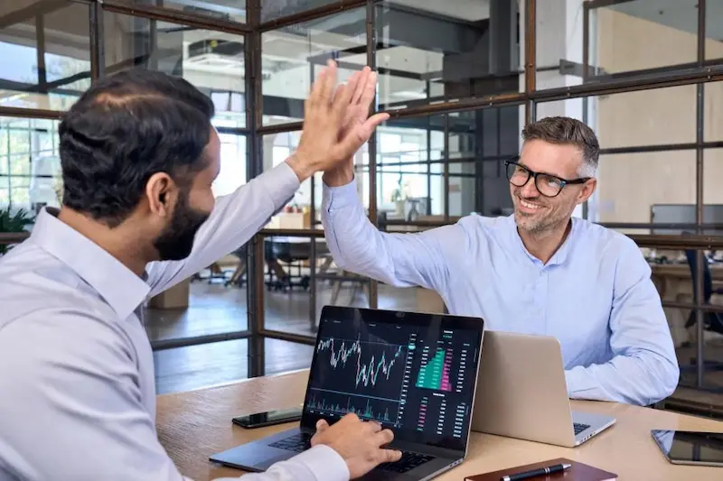 بهترین بروکر برای ایرانی‌ها